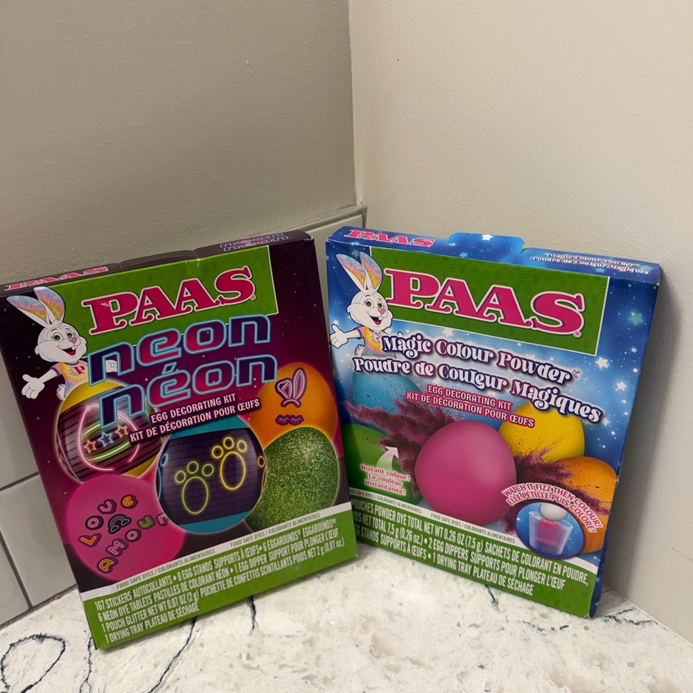 2 sets PAAS Egg decorating fun! why wait till Easter to do  a fun project? NEW!